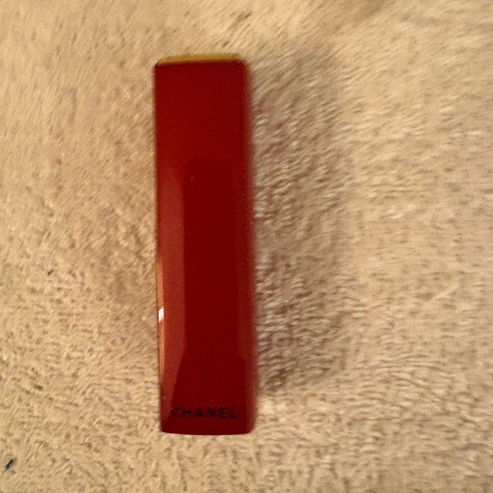 Chanel Rouge Allure Velvet No 2